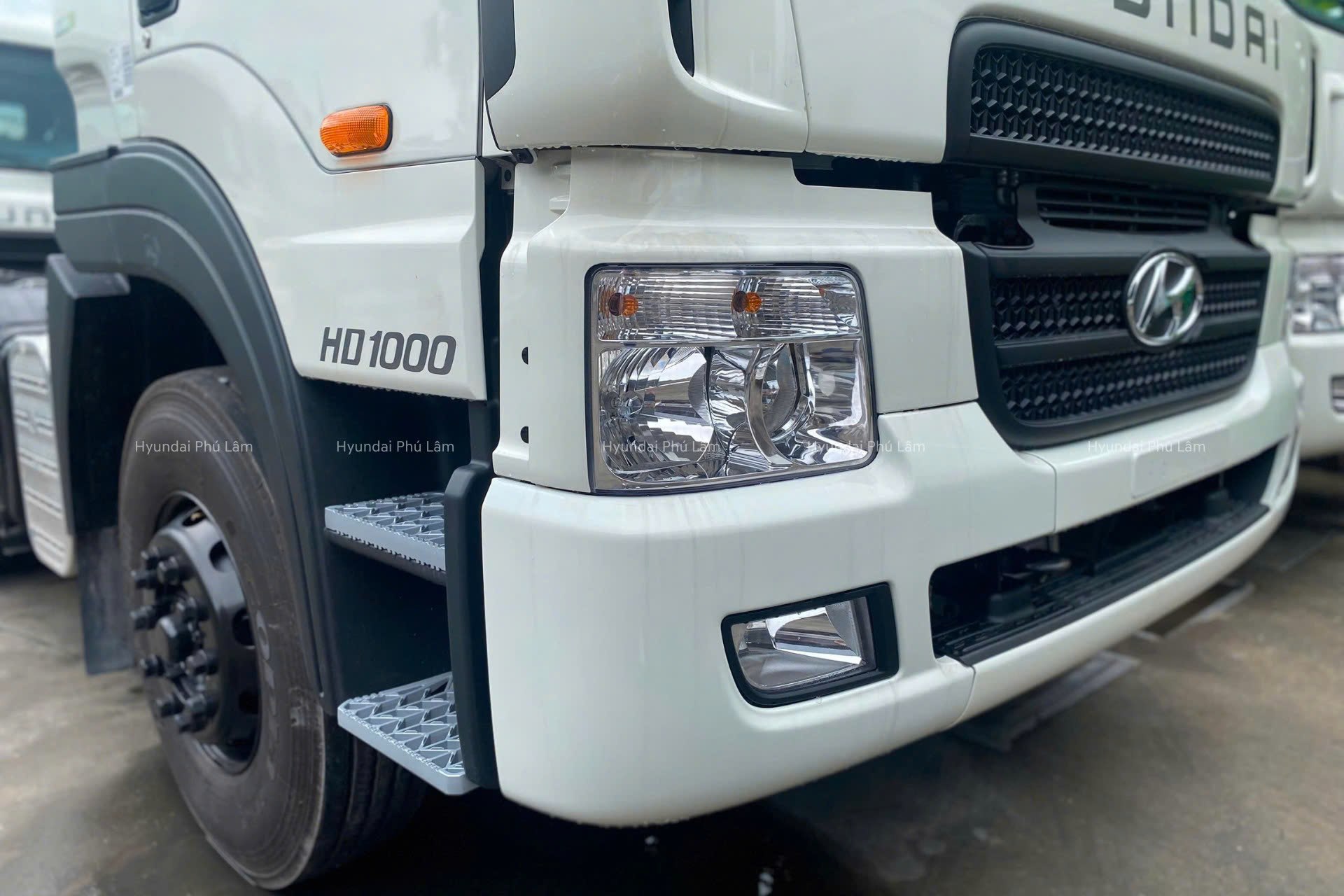 Hyundai HD1000 (15).jpg