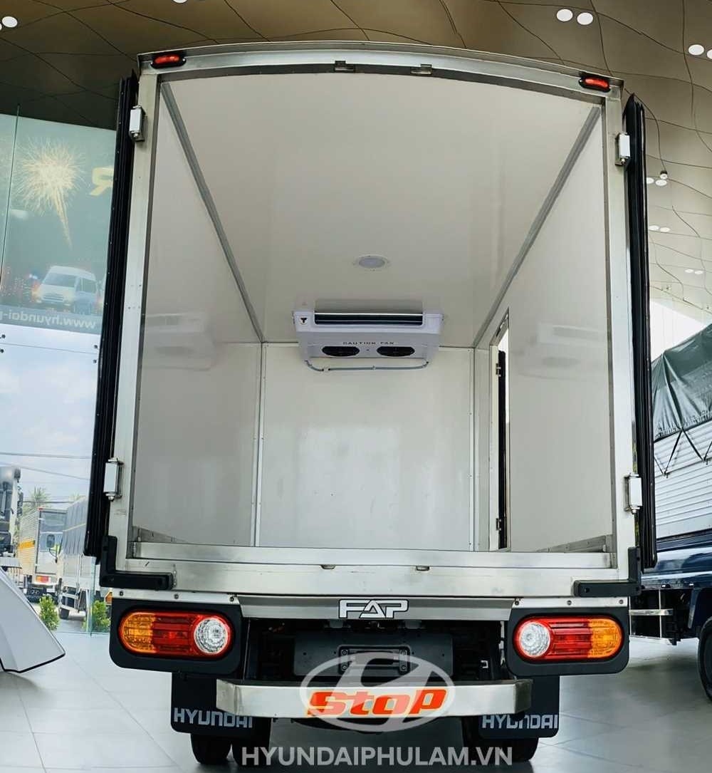 Hyundai New Porter H150 đông lạnh (6).jpg