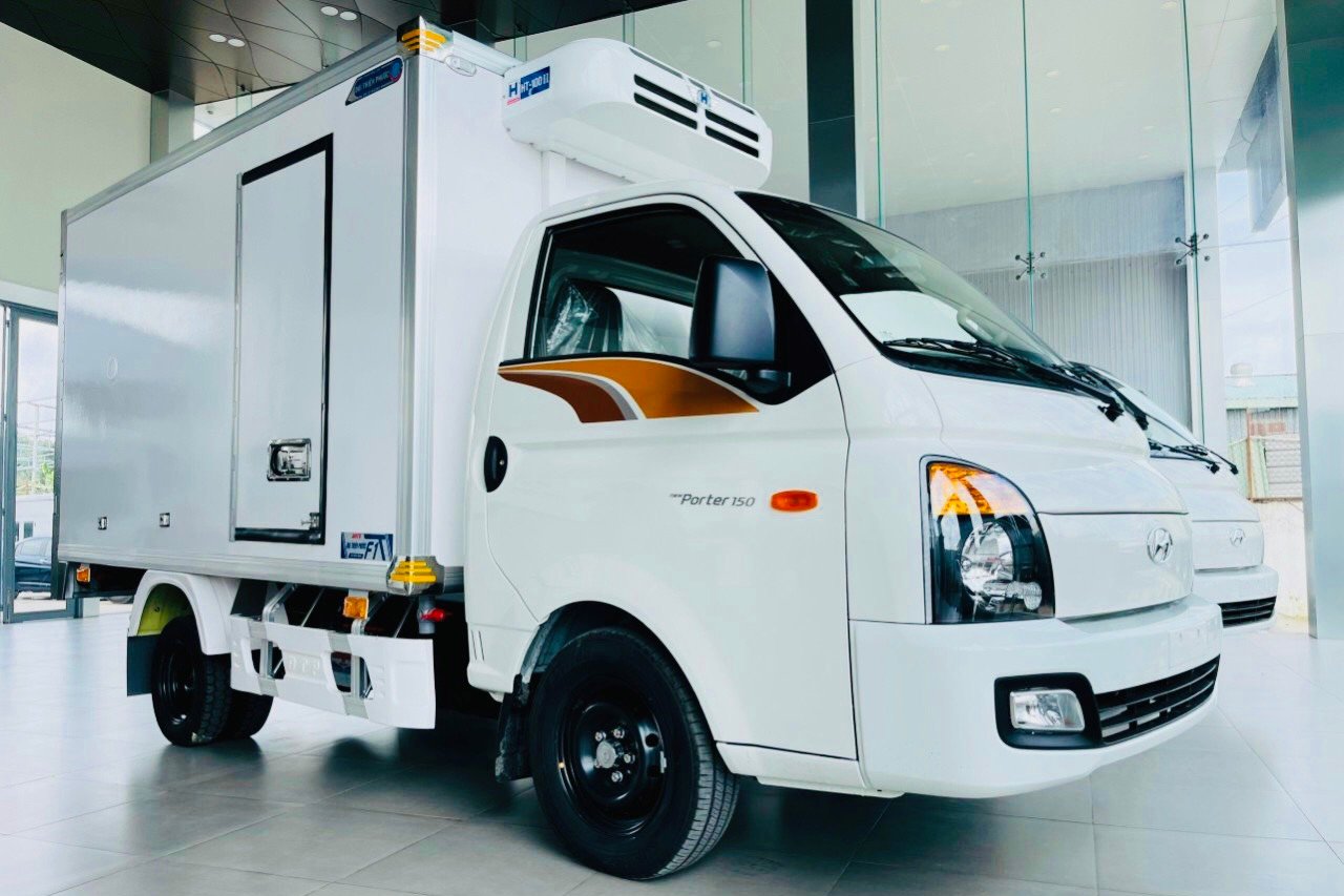 Hyundai New Porter H150 đông lạnh.jpg