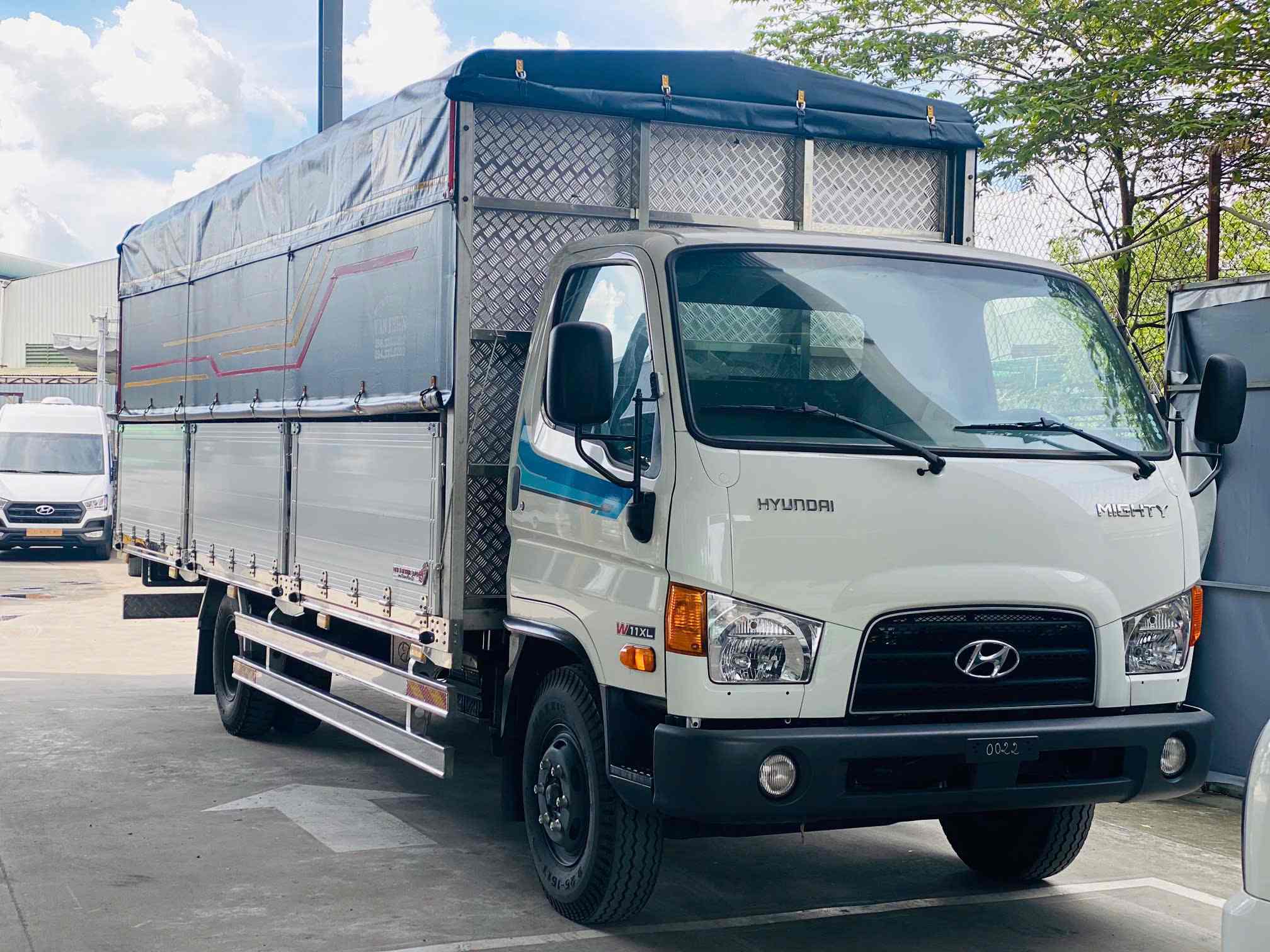 New Mighty W11XL E5 MUI BẠT (1).jpg
